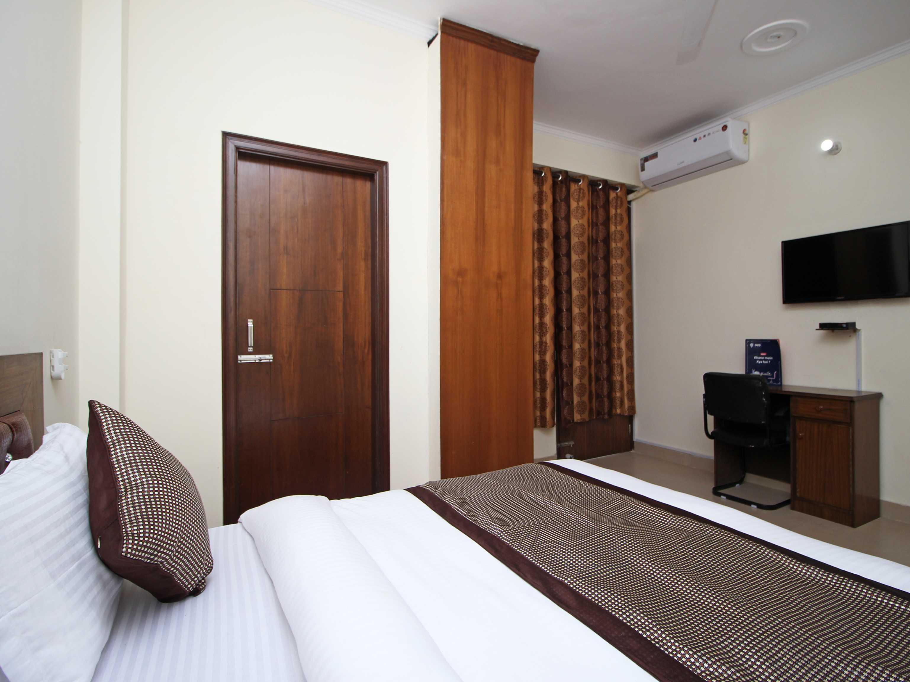 Hotel O Surya Palace New Delhi Luaran gambar