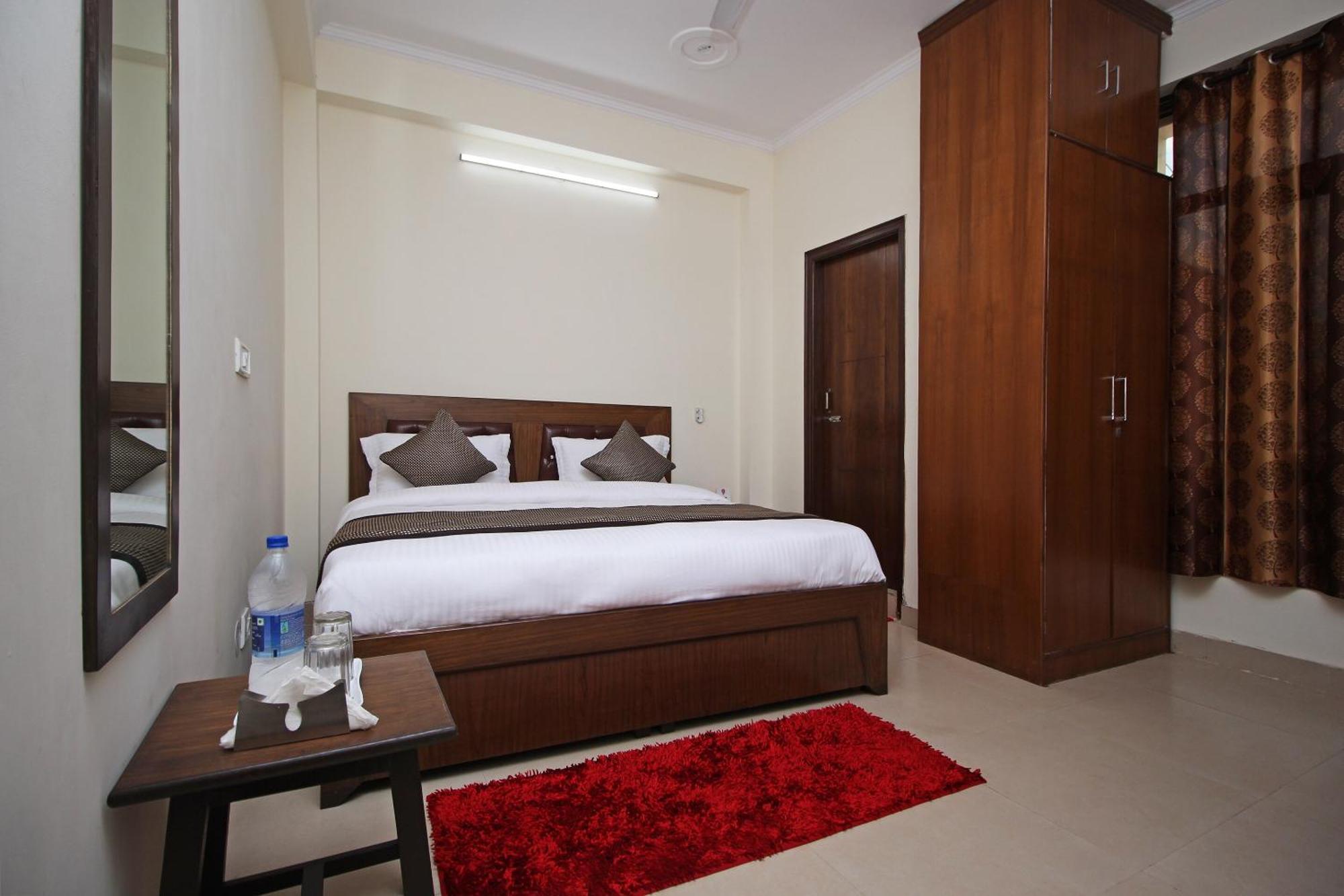 Hotel O Surya Palace New Delhi Luaran gambar