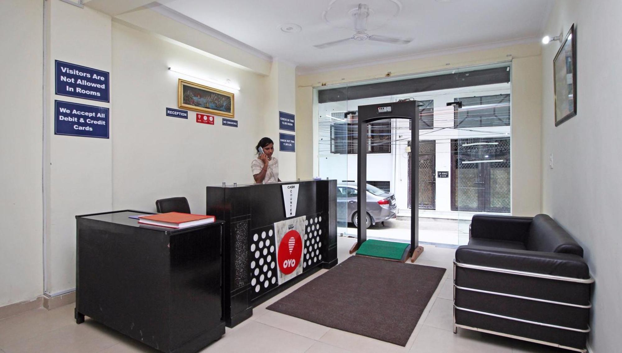 Hotel O Surya Palace New Delhi Luaran gambar