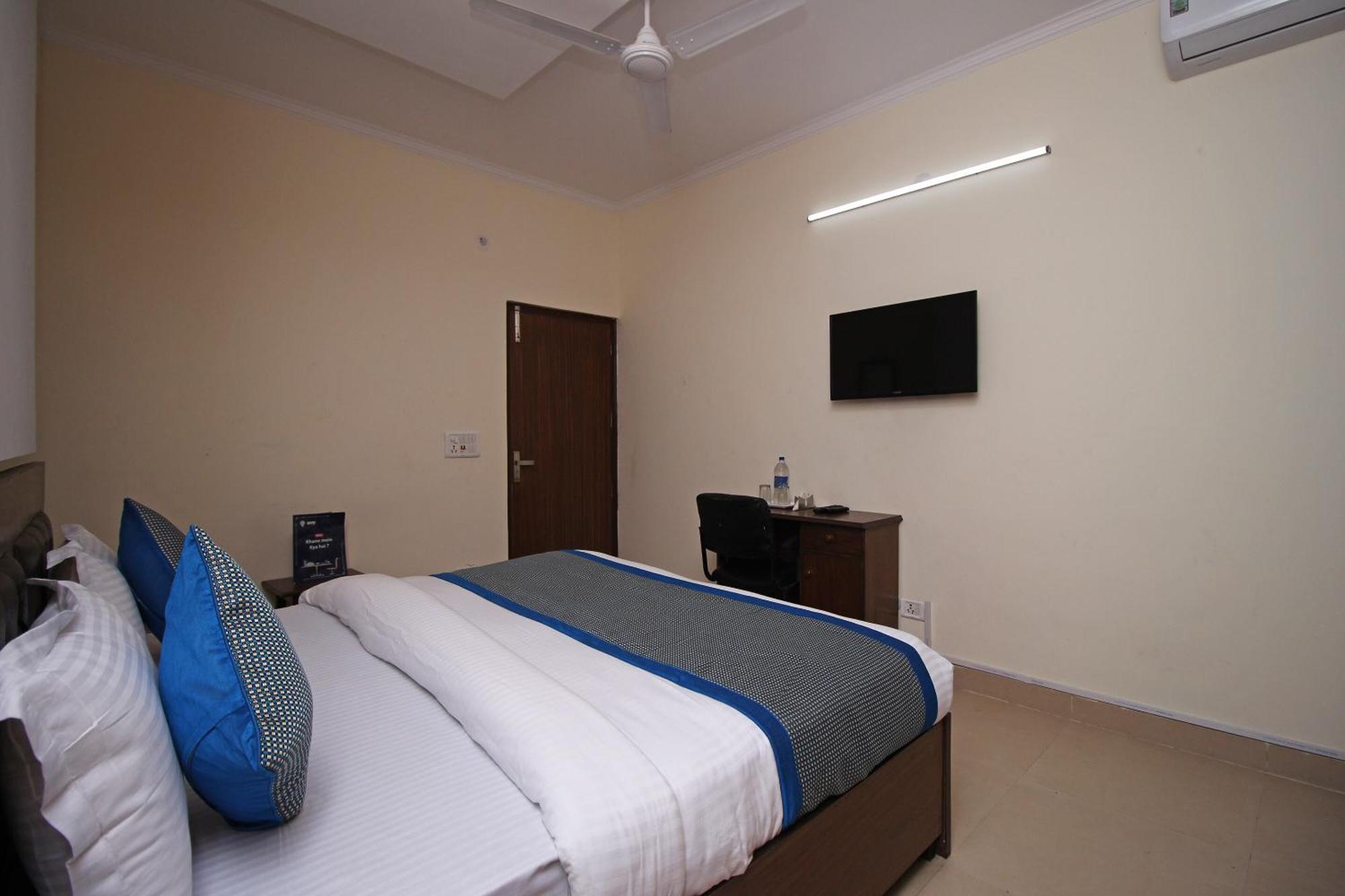 Hotel O Surya Palace New Delhi Luaran gambar